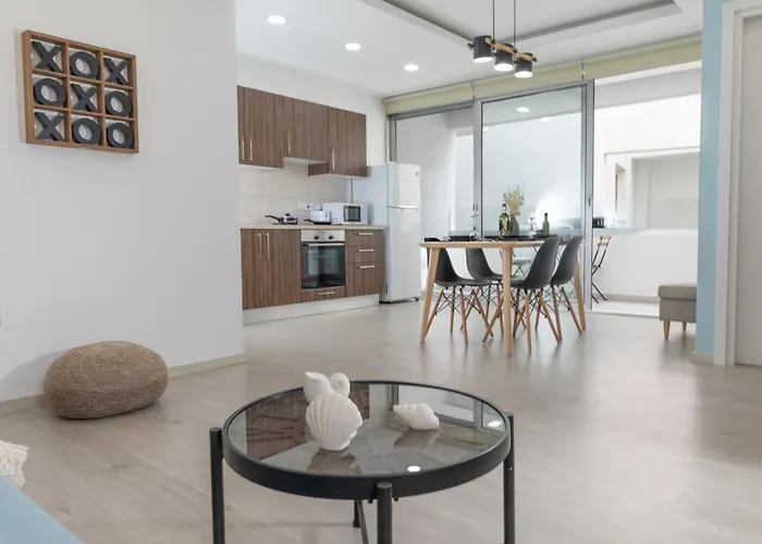 Zen 1 In Ларнака