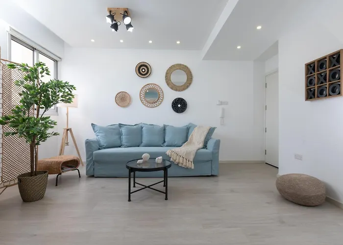 Zen 1 In Ларнака